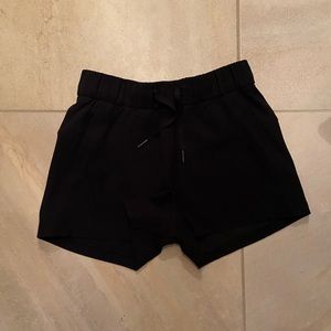 Lululemon On The Fly shorts